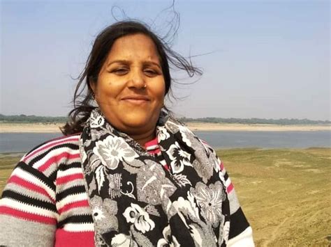 Indian journalist overcomes domestic abuse to join all-women news ...