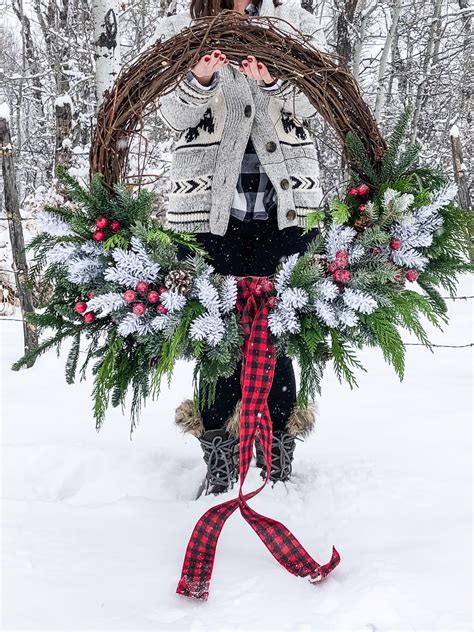 DIY Giant Evergreen Christmas Wreath - A Pretty Life In The Suburbs