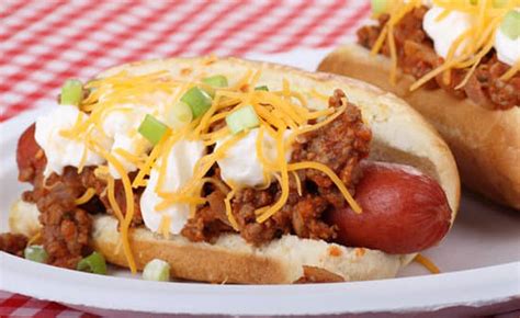 How to Make a Chili Dog Like a Pro - TheHotDog.org