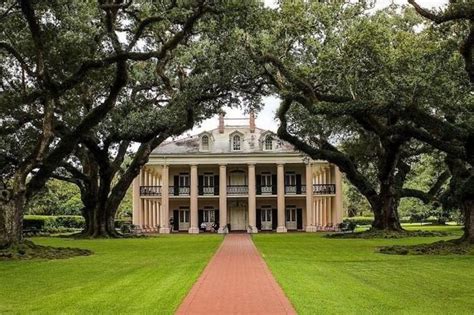 Oak Alley Plantation Tour - The New Orleans Lifestyle