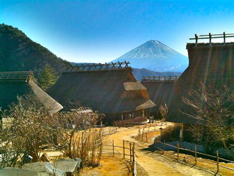 old house and Fuji | 西湖いやしの里根場（ねんば） 昔は集落があったが、台風により多数の死者を… | Flickr