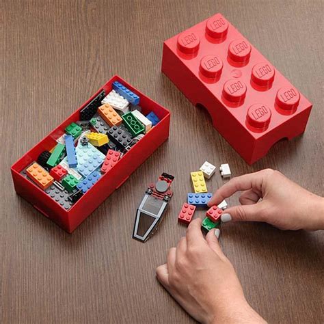 LEGO Brick Shaped Lunch Box | Gadgetsin