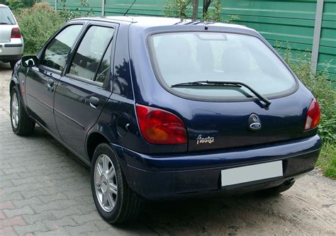 File:Ford Fiesta MK5 rear 20071002.jpg