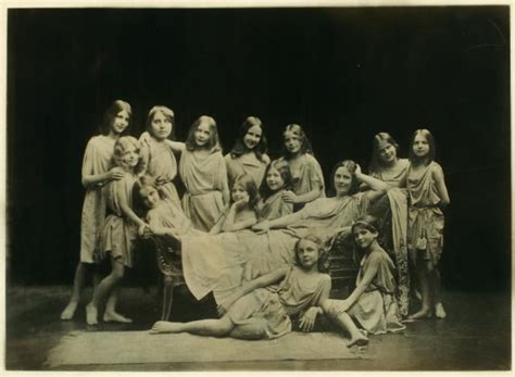 The famous dancer Isadora Duncan with children at her school ...