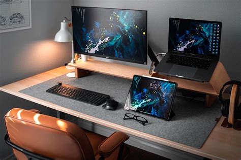 Desk setups that maximize productivity: Part 3 | Desk setup, Computer desk setup, Home office setup