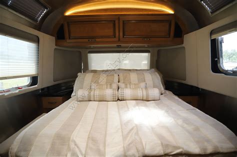 2018 Airstream Classic 33FB 19028