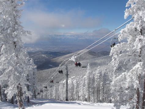 Ski Santa Fe is a Great Mountain for Multigenerational Skiers