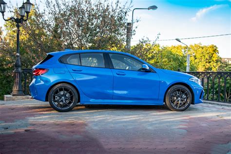 REVIEW TEST DRIVE: 2019 BMW 120d xDrive Hatchback