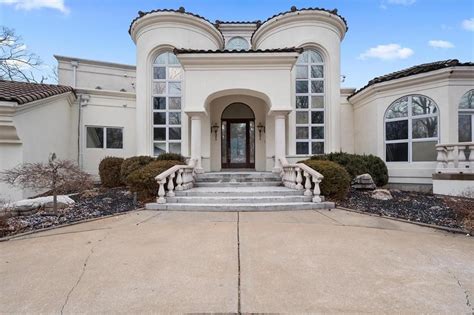 UPDATE: Nelly's Crumbling Mansion in St. Louis Has Finally Been Sold ...