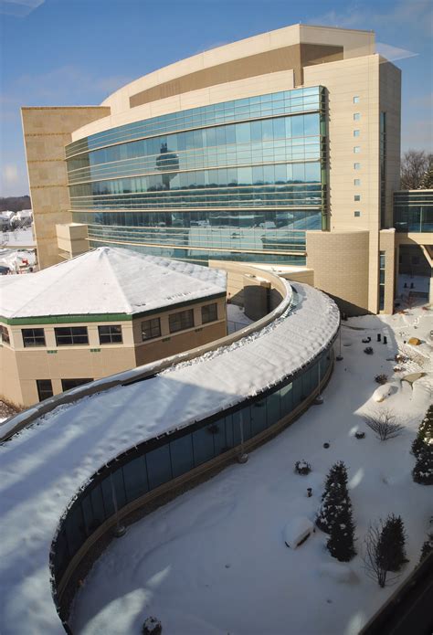 New patient tower at Advocate Condell Medical Center nears opening | Libertyville, IL Patch