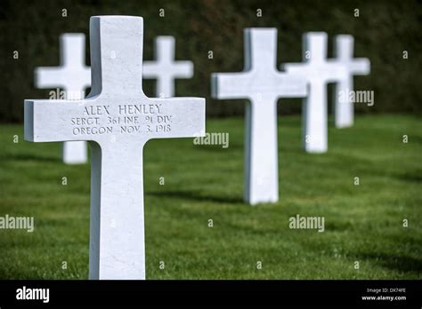 Crosses at Flanders Field American Cemetery and Memorial at Waregem ...