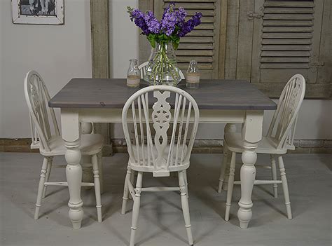 Farmhouse style in abundance, with this country dining set painted in Farrow & Ball James ...