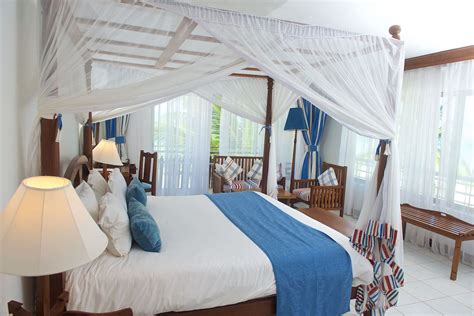 Voyager Beach Resort in Mombasa, Kenya | Expedia