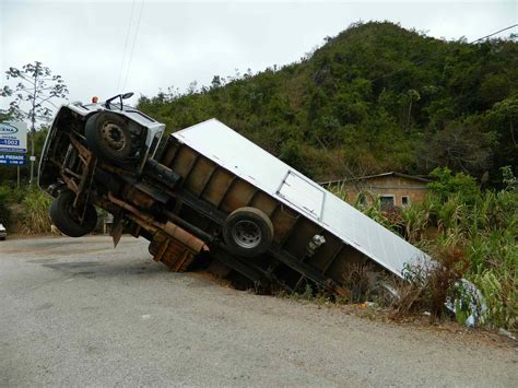 Common Causes of Truck Accidents - Official Hurt Trucker™ Site