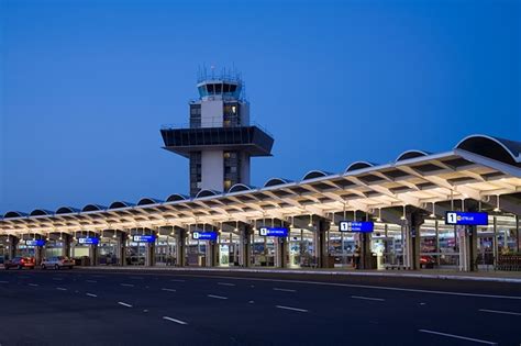 Oakland International Airport - Visit Yolo County California, Davis, Winters, Clarksburg, Capay ...