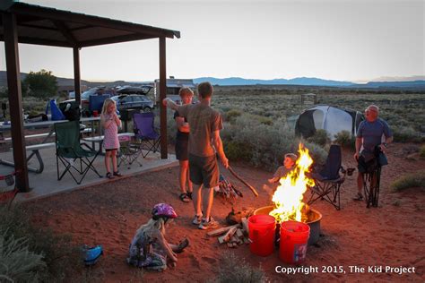 Camping and Swimming at Sand Hollow State Park, UT - the kid project