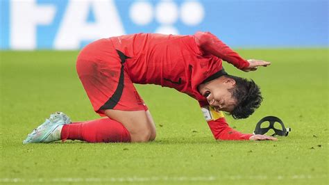 Tottenham star Son Heung-min moved to tears after South Korea ...