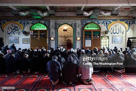 Luton Mosque Photos and Premium High Res Pictures - Getty Images