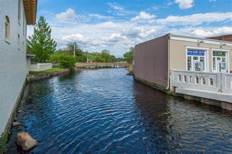 Shops on Water in Milton, DE