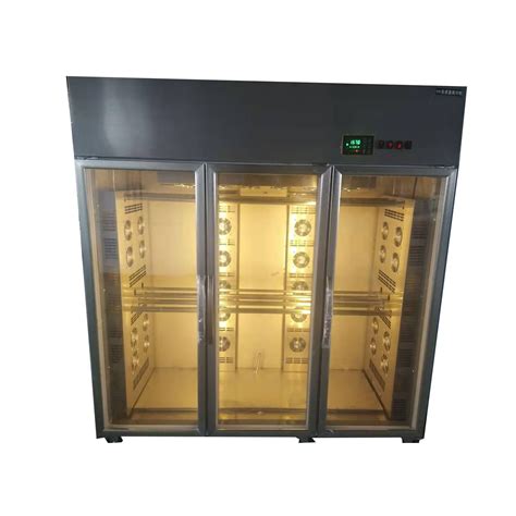 Commerical refrigerator with glass door