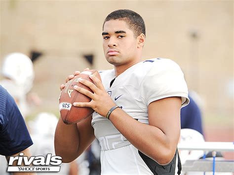 CaliforniaPreps - Top 2020 QB DJ Uiagalelei visits USC with family