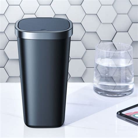 Cup Holder Car Trash Can, with Large Capacity & Leakage-proof Design, – GizModern