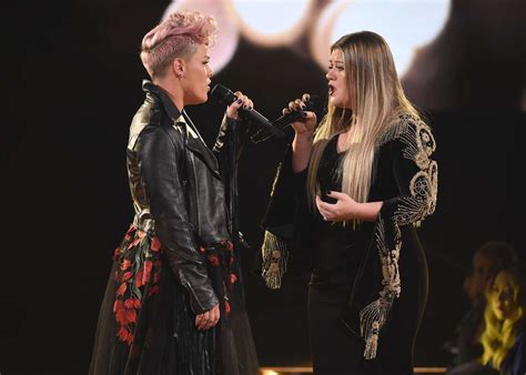 Pink and Kelly Clarkson: Performs at 2017 American Music Awards -34 | GotCeleb