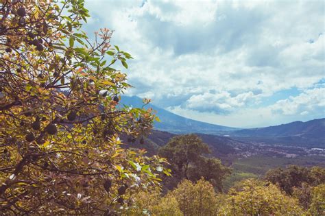 In the Shadow of Volcanoes: 18 Images of Guatemala