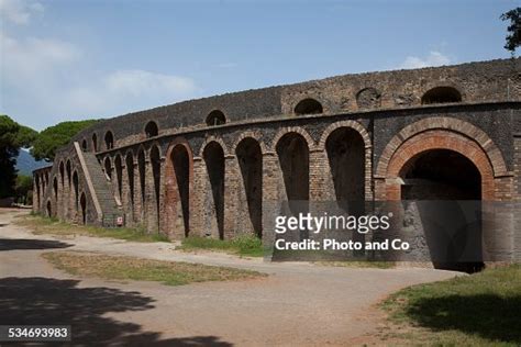 Amphitheatre Of Pompeii High-Res Stock Photo - Getty Images