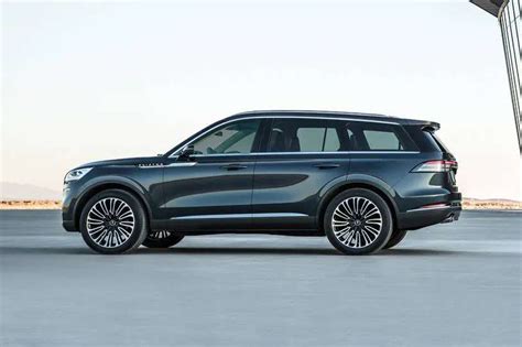 2022 Lincoln Aviator 2022 Lincoln Aviator Grand Touring 0-60 Times, Top ...