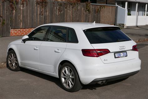 File:2015 Audi A3 (8V MY15) Attraction 5-door hatchback (2015-06-08) 02.jpg - Wikimedia Commons
