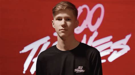 Fortnite: MrSavage Joins 100 Thieves