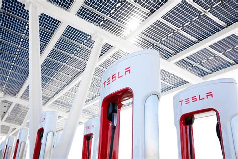 Tesla invites non-Tesla EVs in Italy to charge on Supercharger network