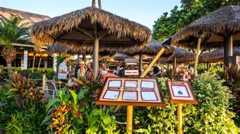 9 Great Dining Options While Visiting The Kaanapali Beach