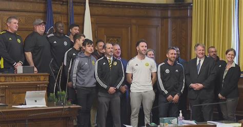 City of Pittsburgh honors Riverhounds for their successful season - CBS ...