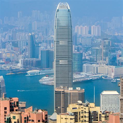 The Peak in Hong Kong & the View from Sky Terrace 428 • Creative Travel ...