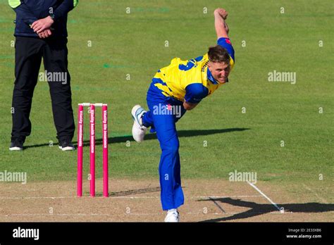 Brydon carse bowling hi-res stock photography and images - Alamy