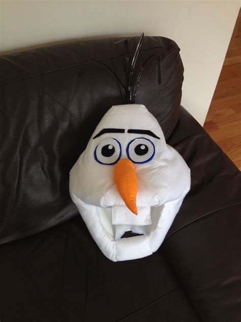 Olaf from frozen costume panosundaki Pin