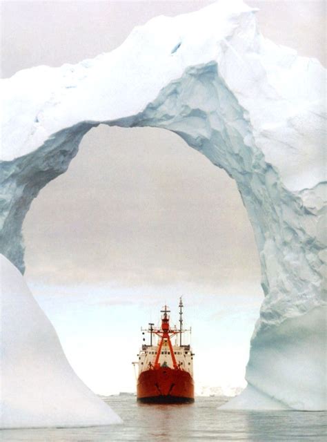 HMS Endurance A-171 icebreaker seen in 1985. | Sailing, Winter ...