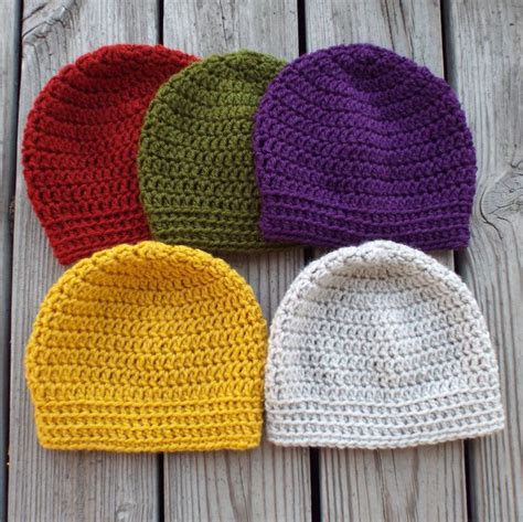 Free Crochet Hat Pattern - Worsted Weight Basic Beanie by Diane Serviss of Pixiebell | Crochet ...