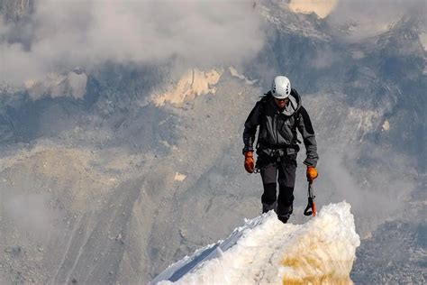 What Are the 10 Best Mountaineering Basics For Beginners? - Mindful Travel Experiences