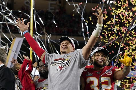 Super Rally: Mahomes, Chiefs Win Super Bowl with Late Surge | Chicago News | WTTW