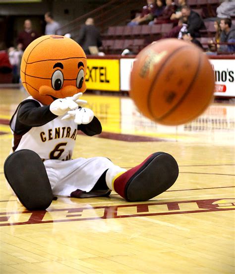 Halftime | The Central Michigan mens basketball team mascot … | Flickr - Photo Sharing!