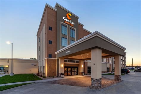 COMFORT SUITES - Updated 2024 Prices & Hotel Reviews (Grand Island, NE)