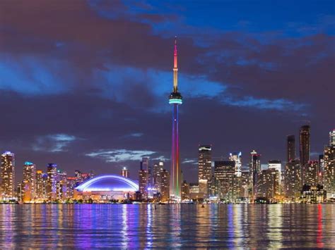 33 Captivating Facts About CN Tower In Toronto (2023 Data!) - Fun World ...