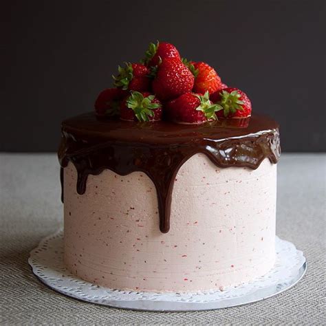 Chocolate Glazed Strawberry Cake by bakedbyjane | Quick & Easy Recipe ...