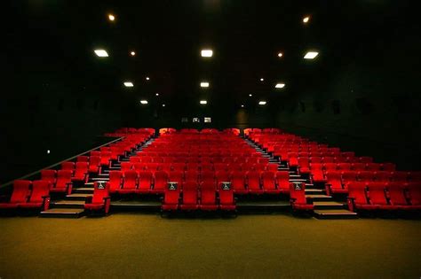 Los Angeles Theatres: CGV Cinemas