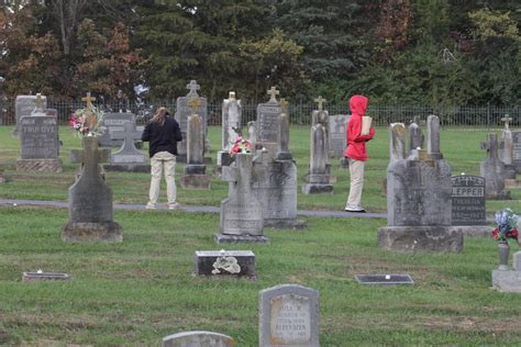 PHOTOS: Mary’s Home students visit Our Lady of the Snows Cemetery | The Catholic Missourian