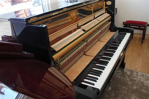 Yamaha U1M Upright Acoustic Piano (Reconditioned) | A. Hanna & Sons