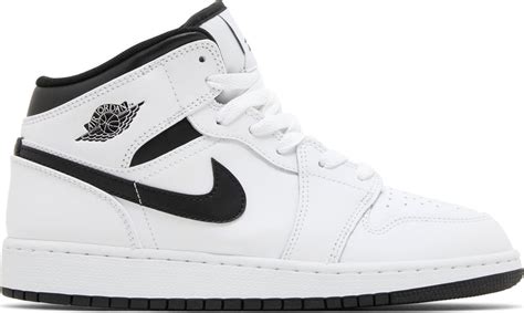 Buy Air Jordan 1 Mid GS 'White Black' - DQ8423 132 | GOAT